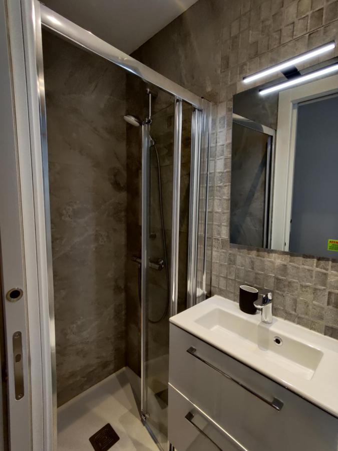 הוספיטלט דה יוברגאט Stylish Apartments Camp Nou מראה חיצוני תמונה