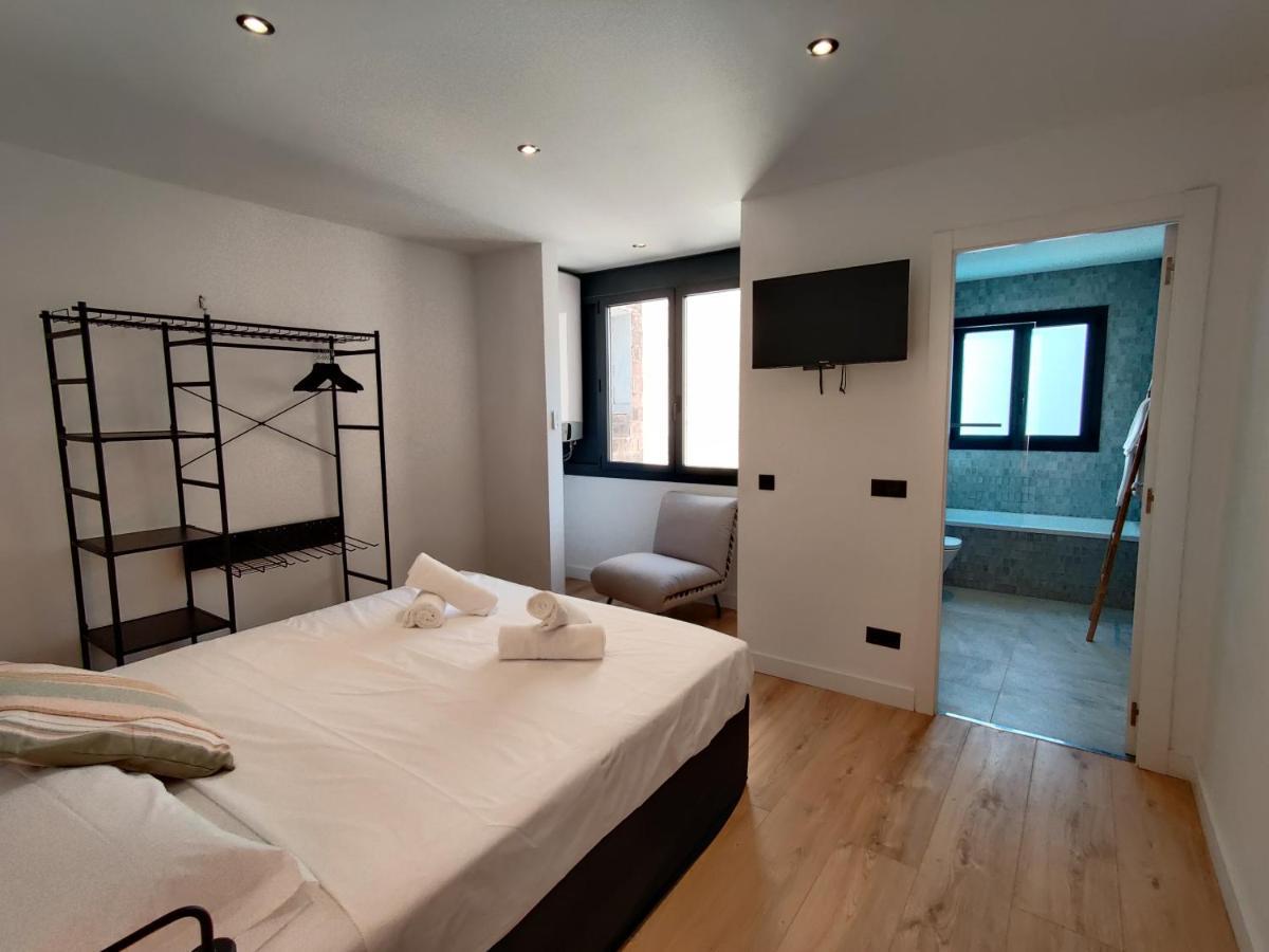 הוספיטלט דה יוברגאט Stylish Apartments Camp Nou מראה חיצוני תמונה